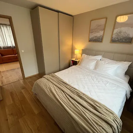 New! Two-bedroom In The Heart Of Poltsamaa! * 폴트사마