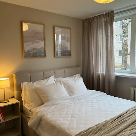 New! Two-bedroom In The Heart Of Poltsamaa! Appartement *